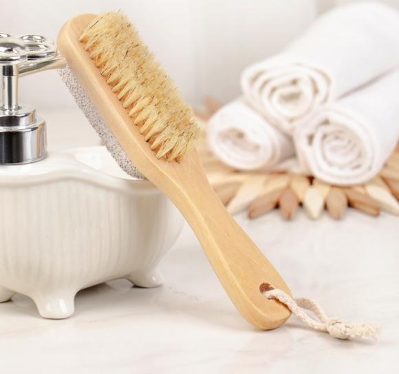 Щётка-пемза для тела с ручкой Доляна, натуральная щетина