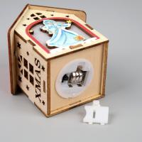 Ёлочная игрушка Домик со Снегурочкой, питание от батареек
