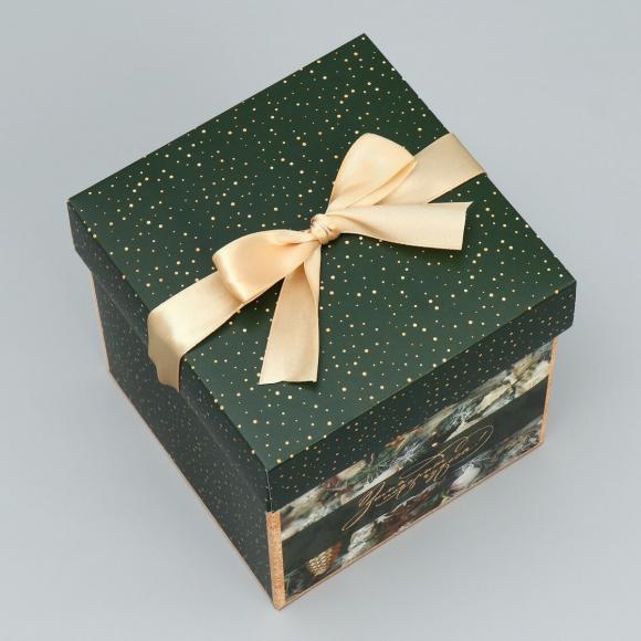 Подарочная коробка Зима подарит чудеса, 15 × 15 × 15 см