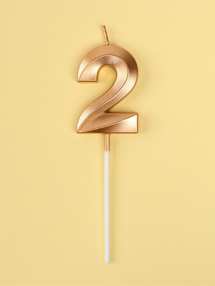 Свеча цифра для торта 2 на шпажке Грань, шампань, 5 см